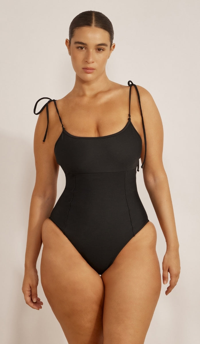 בגד ים שלם לנשים - ג'ולין שחור