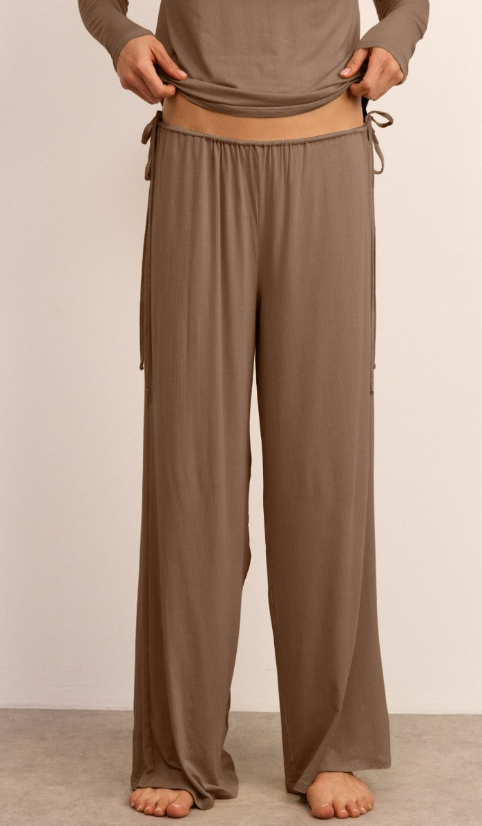 סט טי מיקרו מודל - חום אגוז