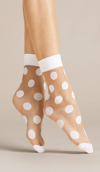 גרביים נקודות