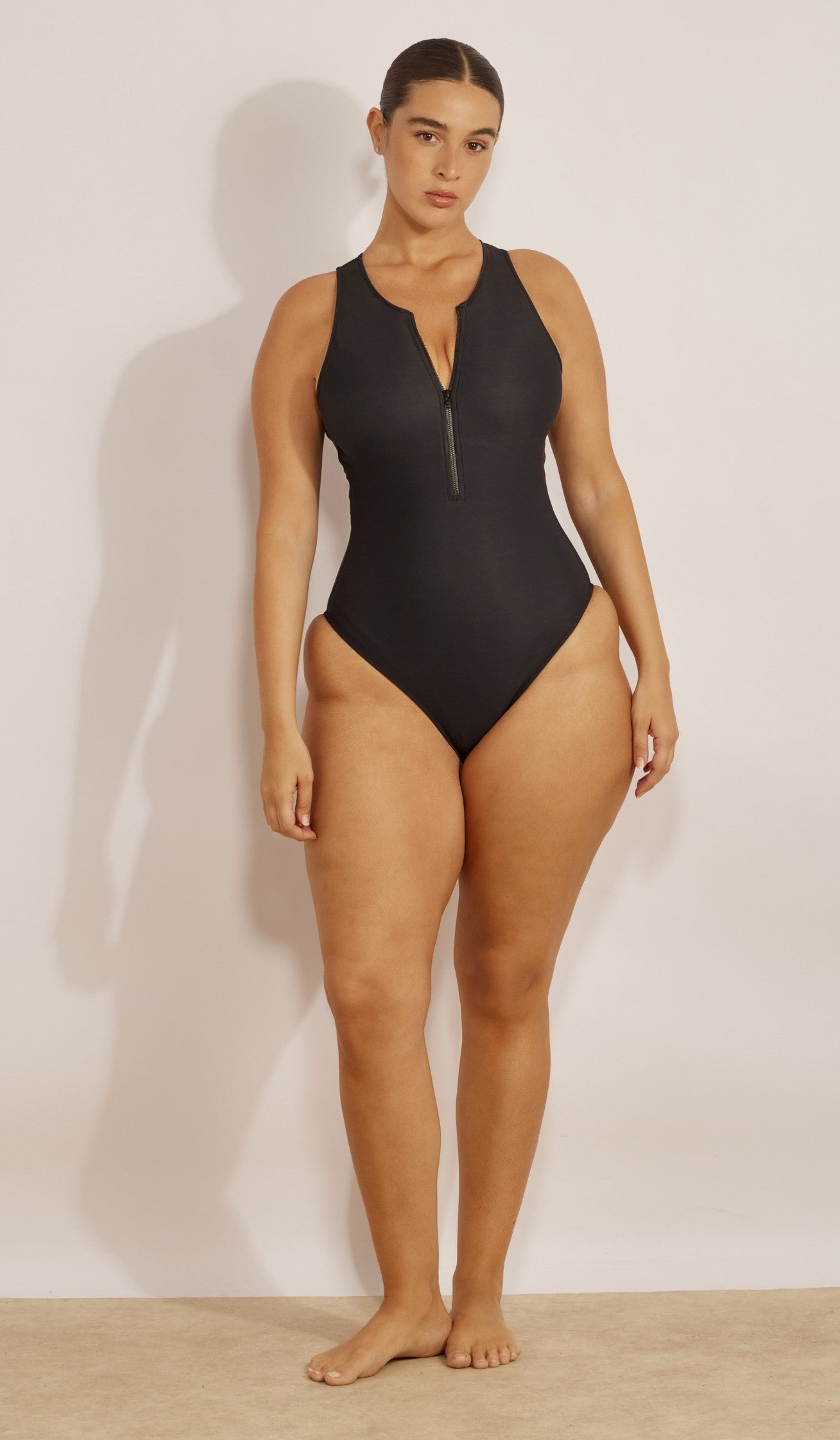 בגד ים שלם לנשים - יאנה שחור