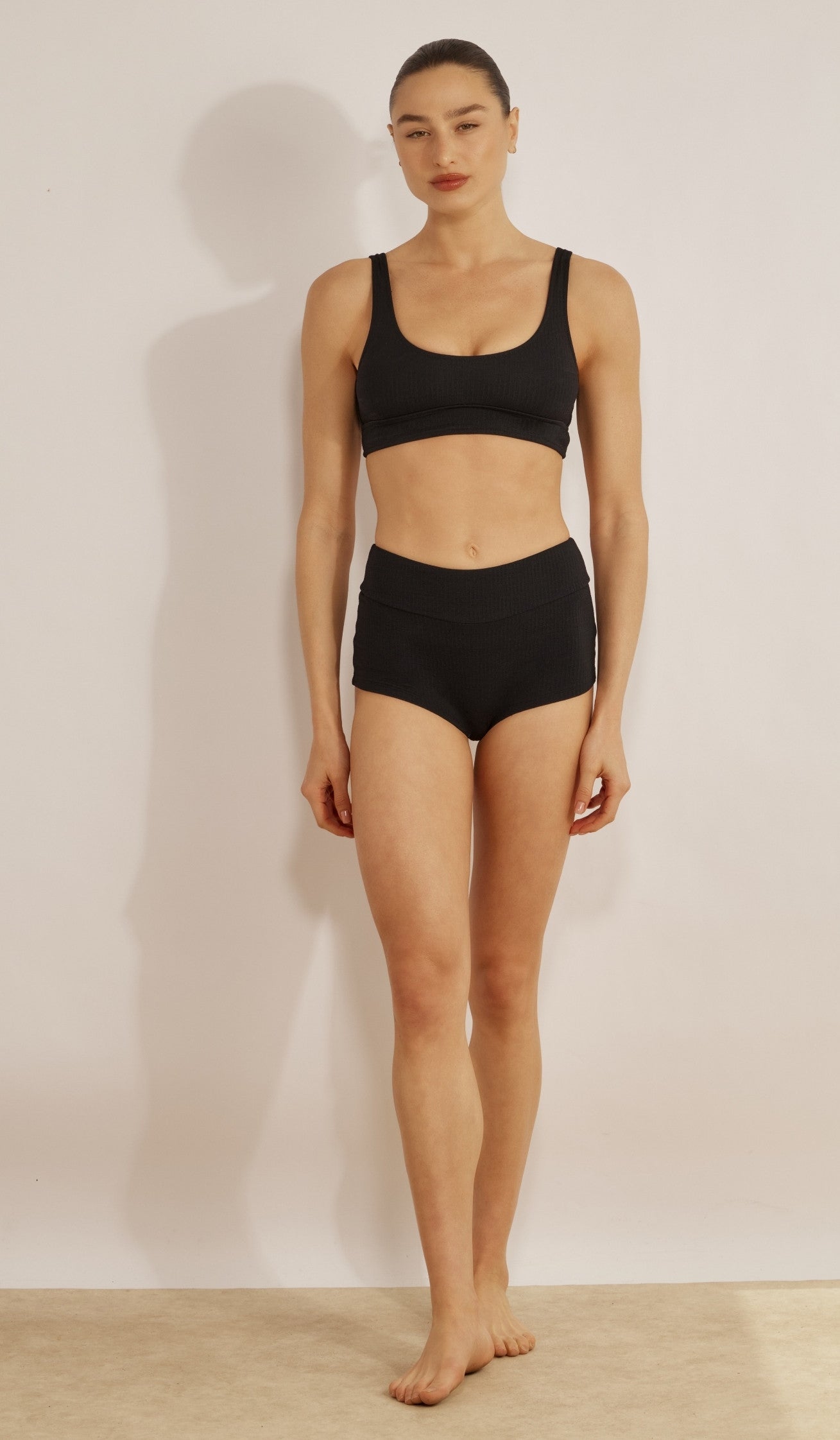 תחתון ביקיני לנשים - רובי שחור וופל