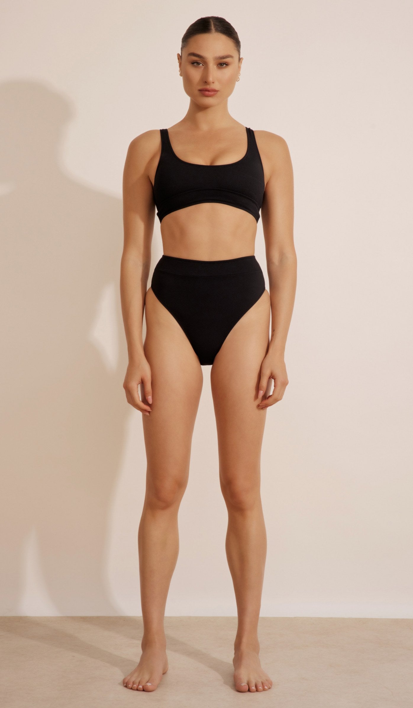 טופ ביקיני לנשים - אלכס שחור פיקה