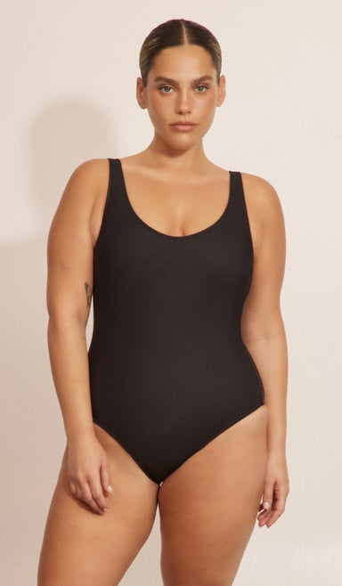 בגד ים שלם לנשים - בקי שחור