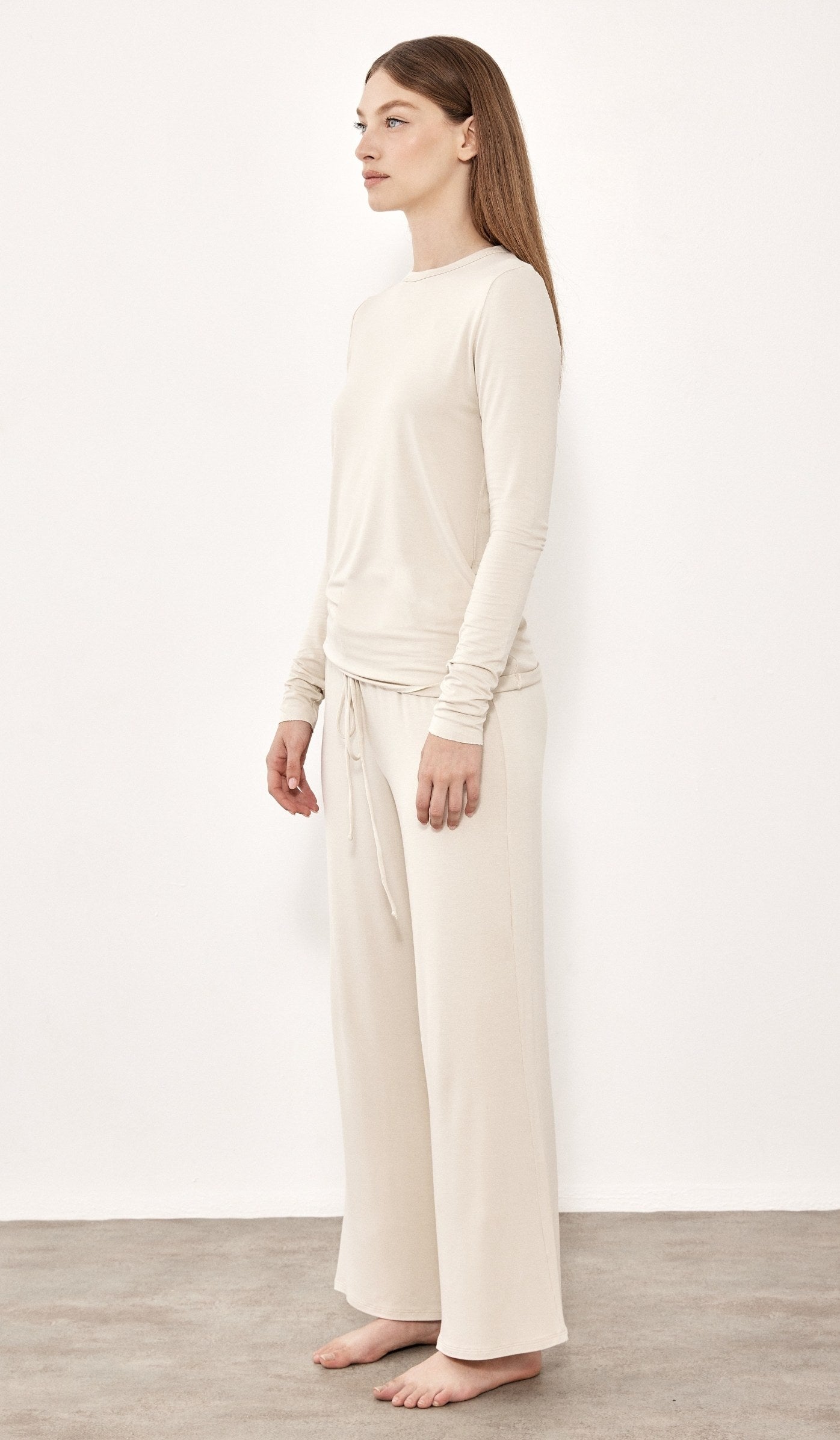 סט טי מבד מודל - מילי קרם