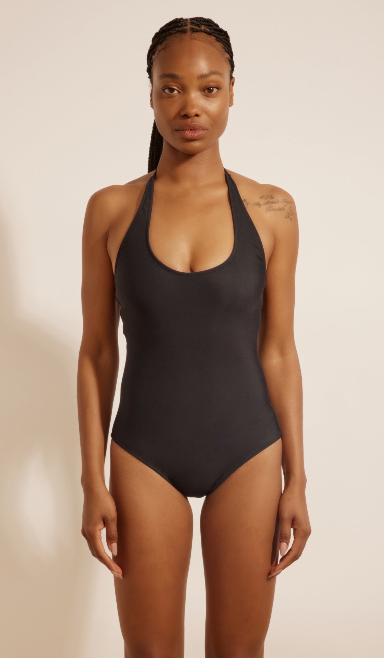 בגד ים שלם לנשים - וויטני שחור