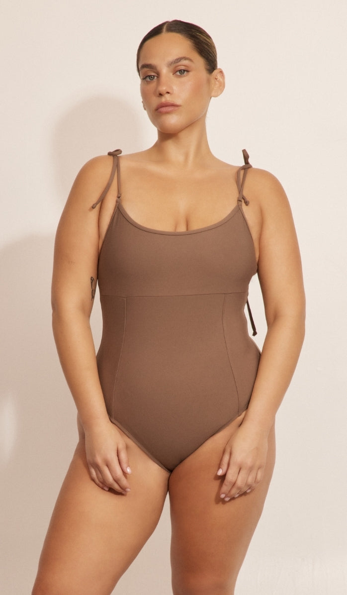 בגד ים שלם לנשים - ג'ולין מוקה לאטה