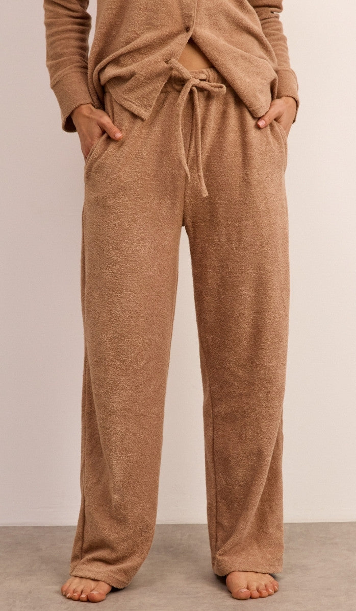 סט מכופתר מבד בוקלה - מוקה