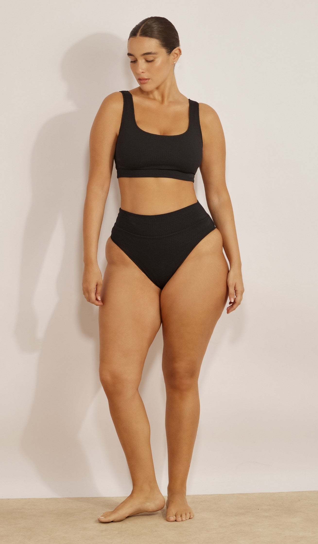 טופ ביקיני לנשים - אמילי שחור וופל