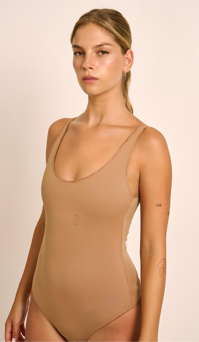 בגד גוף לוגן - קרמל