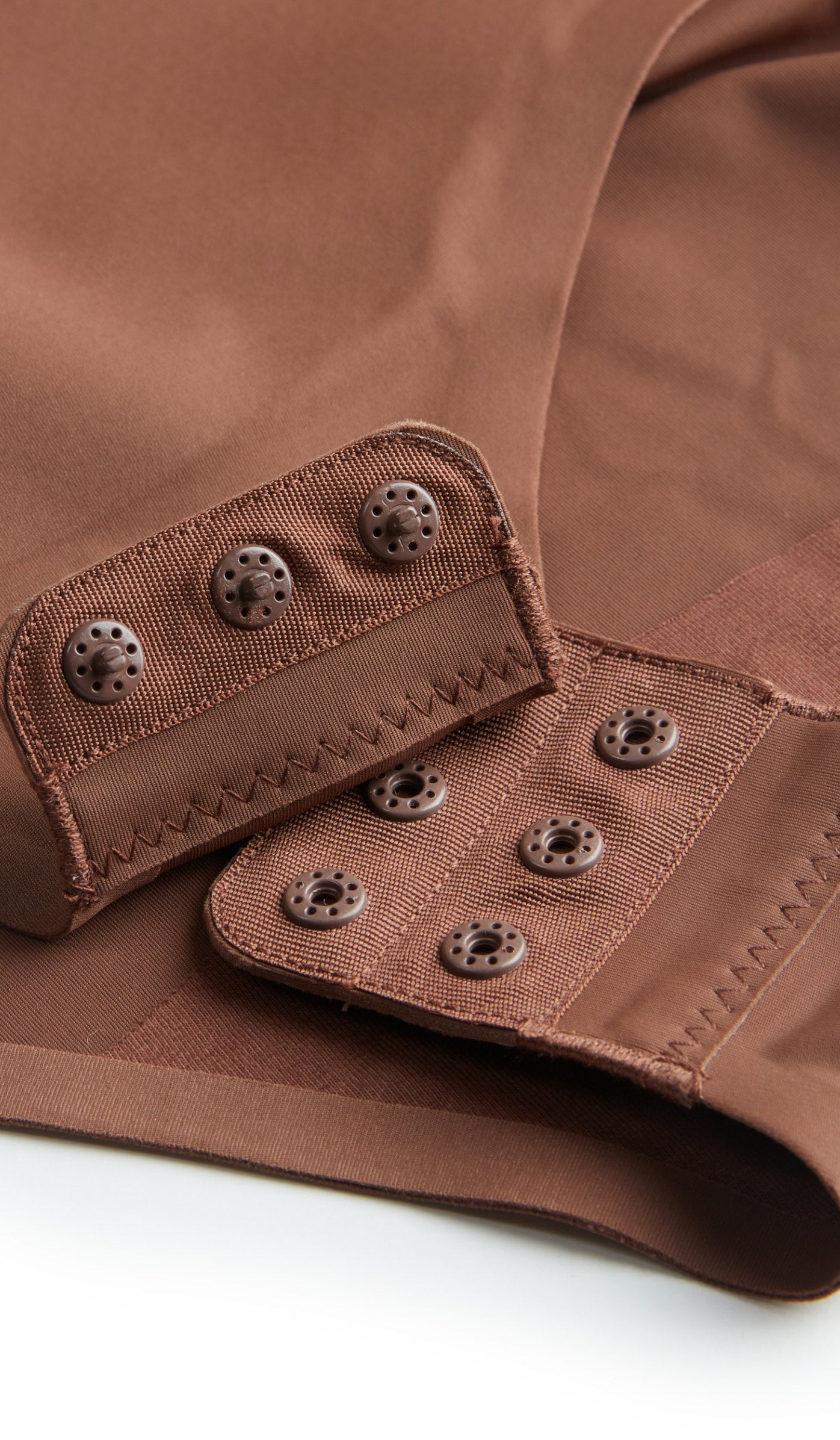 בגד גוף מחטב - שוקולד