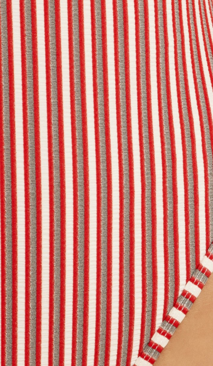 טופ ביקיני לנשים - אמבר סטרייפ