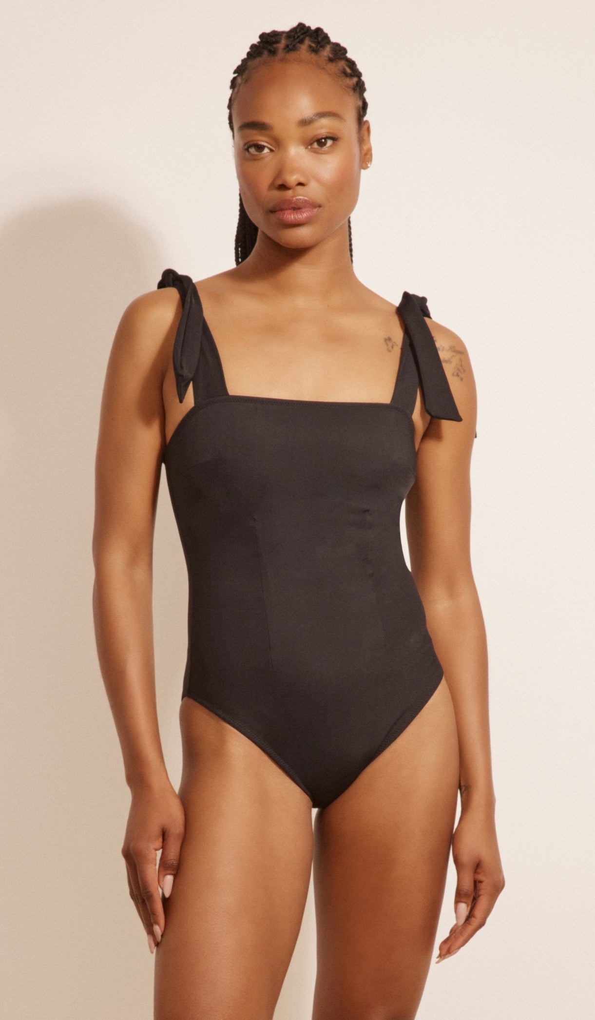 בגד ים שלם לנשים - אופרה שחור