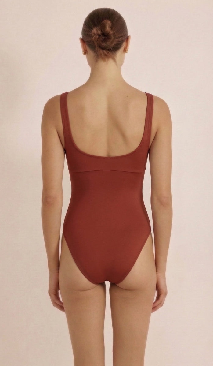 בגד ים שלם לנשים - פרסלי אדום